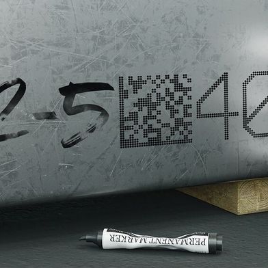 Egal, ob in Klarschrift oder mit 2D-Code: Das Kennzeichnen von Aluminium ist die Spezialität von REA Elektronik. (Bild: REA Elektronik)