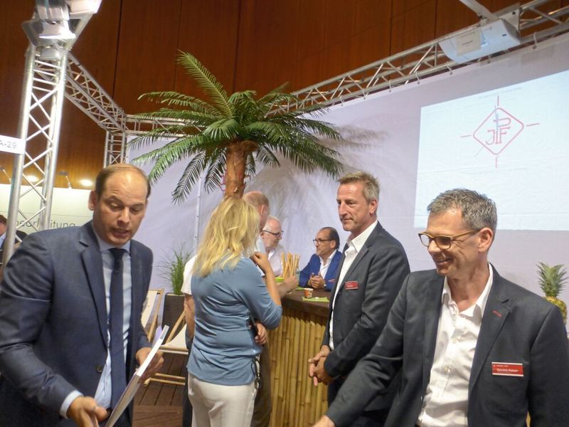 Imperssionen vom Messerundgang der Stanztec 2018 in Pforzheim. (Vogel/Finus)