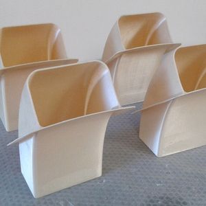 Zare produziert im Direktverfahren Zu- und Ableitungen für Klimaanlagen aus dem FAA-zertifizierten Thermoplast ULTEM 9085TM auf einem Fortus 3D-Produktionssystem.