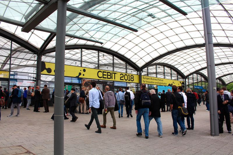 Am Montag, 11. Juni, startete die CEBIT in Hannover mit neuem Konzept. Die Erwartungen sind groß. (Lisa Marie Waschbusch)