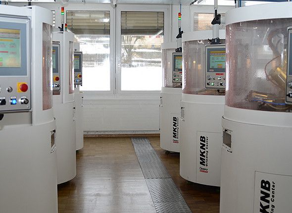 Fabrication d'instruments dentaires chez Dentsply Maillefer à Ballaigues. (Image: Dentsply Maillefer)