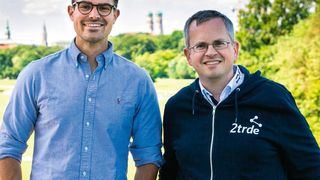 Johannes Stoffel (li.), Gründer und Geschäftsführer von 2trde und Nate Jaret vom neuen  Hauptinvestor Maniv Mobility. (Bild: 2trde)