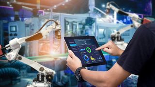 Mit Robotics-as-a-Service verwandelt sich die Cloud in ein kognitives Kontrollzentrum für die Steuerung von Flotten cyberphysischer Systeme – ob am Boden, auf hoher See oder im Überflug. (Bild: panuwat - stock.adobe.com)