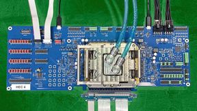 The Heracles chip from Intel calculates fully encrypted data without decrypting it. According to the company, the chip is 1,074 to 1,547 times faster than an Intel Xeon with 24 cores in FHE (Fully Homomorphic Encryption) computing operations. (Image:Intel)