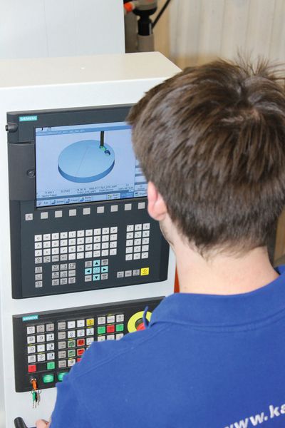 The graphic ShopMill step sequence programming from Siemens is transparently structured. (Source: Siemens)