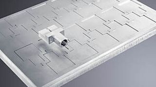 Mit 8 kW-Laserleistung schneiden Maschinen der Trulaser Serie 5000 bis zu 50 mm Edelstahl. Zuschnitte für die spanende Bearbeitung lassen sich auf einer Blechtafel effizient verschachteln. (Bild: Trumpf)