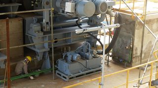 Für das Zementwerk in Tuban auf Java liefert Siemens unter anderem den Antrieb für den Drehrohrofen. (Bild: Siemens)