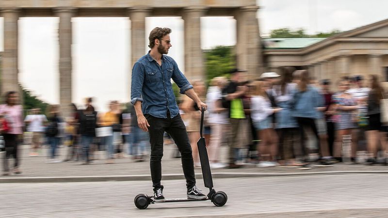 Der Verkaufsstart war für Ende 2020 geplant: Aus dem E-Tron-Scooter von Audi wurde nie etwas.(Bild:  Audi)