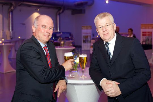 Jürgen Tauscher (Fahrzeugwerke Lueg) und Thomas Morschheuser (Motul) (VBM)
