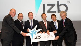 Schirmherren und Redner eröffneten die 8. Internationale Zuliefererbörse am Abend des 13. Oktober 2014 in der Autostadt in Wolfsburg (v.r.n.l. Julius von Ingelheim, Sprecher des Vorstands der Wolfsburg AG, Dr. Werner Neubauer, Volkswagen Markenvorstand, Klaus Mohrs, Oberbürgermeister der Stadt Wolfsburg, Stephan Weil, Niedersächsischer Ministerpräsident, Stephan Wolf, Stellvertretender Vorsitzender des Gesamt- und Konzernbetriebsrates der Volkswagen AG und Otto Ferdinand Wachs, Geschäftsführer der Autostadt GmbH). (Foto: Wolfsburg AG/ Bierstedt)