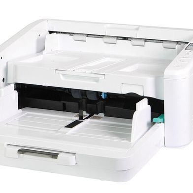 Die A3-Scanner Avision AD7100 und AD7100N bieten einen automatischen Dokumenteneinzug mit einem Fassungsvermögen von bis zu 300 Blatt. Für das Scannen von Kunststoffkarten und Ausweisen gibt es nach dem Öffnen der hinteren Abdeckung einen geraden Papierweg.    (Bild: Avision)