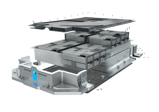 Clean & Tight! Das Konstruktionsbild eines Batteriekastens für Elektroautos. Viele Komponenten müssen dabei miteinander verbunden werden. Es reicht aber nicht, dass sie fest sitzen – alles muss auch noch wasserdicht sein. Wie das geht, weiß Arnold Umformtechnik. Clean & Tight! Das Konstruktionsbild eines Batteriekastens für Elektroautos. Viele Komponenten müssen dabei miteinander verbunden werden. Es reicht aber nicht, dass sie fest sitzen – alles muss auch noch wasserdicht sein. Wie das geht, weiß Arnold Umformtechnik.