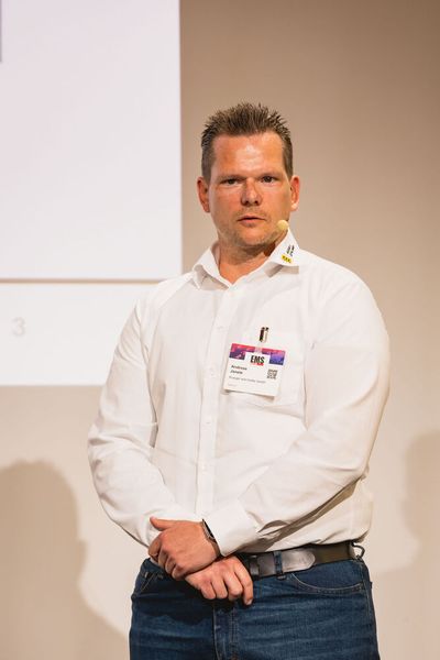 Impressionen vom 24. Würzburger EMS-Tag: Im Mittelpunkt standen aktuelle Branchenthemen, praxisnahe Impulse und insbesondere der persönliche Austausch innerhalb der EMS-Community. (Bild: Stefan Bausewein)