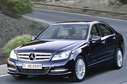 Auch in der Mercedes C-Klasse gibt es aktuell nur noch einen Sechszylinder-Benziner, der eine Leistung von 225 kW/304 PS auf die Straße bringt. (Mercedes)