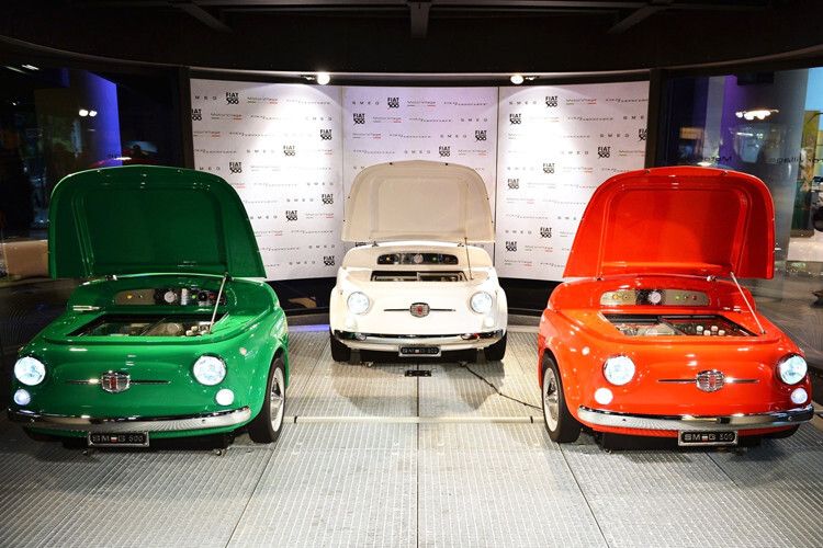 In Zusammenarbeit mit den Designspezialisten von Italia Independent wurde die Front des historischen Fiat 500 in einen Kühlschrank verwandelt. (Foto: Fiat)