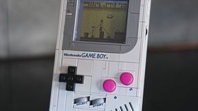 Hommage: Lego brachte 2025 das Set 72046 heraus, welches die Game-Boy-Experience in 421 Teilen zurückbringen soll. Inzwischen gibt es Mods, die das Modell sogar spielbar machen. (Bild: Michael Richter)