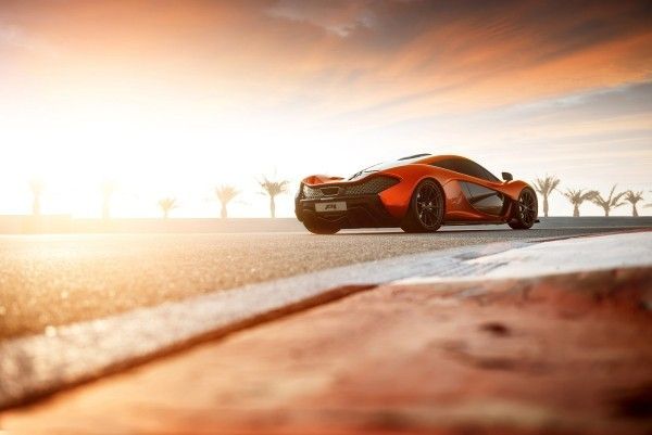 Der McLaren P1: der Supersportwagen mit Hybridantrieb und einer Systemleistung knapp 675 kW und 900 Nm Drehmoment (McLaren Automotive Limited)