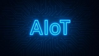 Vernetzte Produktion als Basis für AIoT: Maschinen liefern Sensordaten, die KI-Modelle – zunehmend direkt am Edge – auswerten, um Prozesse zu optimieren und Ausfälle frühzeitig zu erkennen. (Bild: © AiDesign/stock.adobe.com - generiert mit KI)