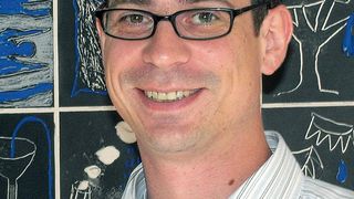 Die CMOS-Kamera von Photonfocus für die 3D-Messung mit Lasertriangulation eignet sich insbesondere für hochreflektive Flächen wie Metall oder Plastik. „Allerdings darf diese Kamera nicht mit einem installationsbereiten System verwechselt werden“, so Dipl.-Ing. Raoul Kimmelmann, Leiter des Produktionsmarketings der Rauscher GmbH, Vertriebspartner des Schweizer Herstellers. Bild: Rauscher (Archiv: Vogel Business Media)