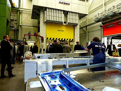 Bei Allgaier werden viele Werkzeuge für Automobile gebaut und in Betrieb genommen. (Archiv: Vogel Business Media)