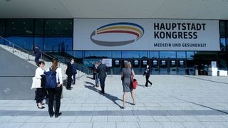 Der Hauptstadtkongress lockt jährlich die Kompetenz- und Entscheidungsträger des Gesundheitswesens nach Berlin (©WISO/Joachim Schmidt-Domine)