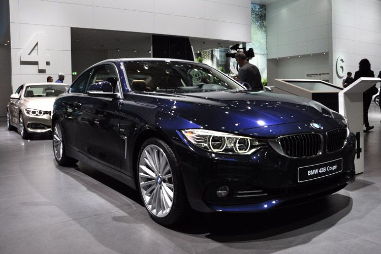 Dagegen wirkt das 4er Coupé schon fast langweilig. Erstmals bekommt der zweitürige Ableger des 3ers eine eigene Nummer. (Foto: Wehner)