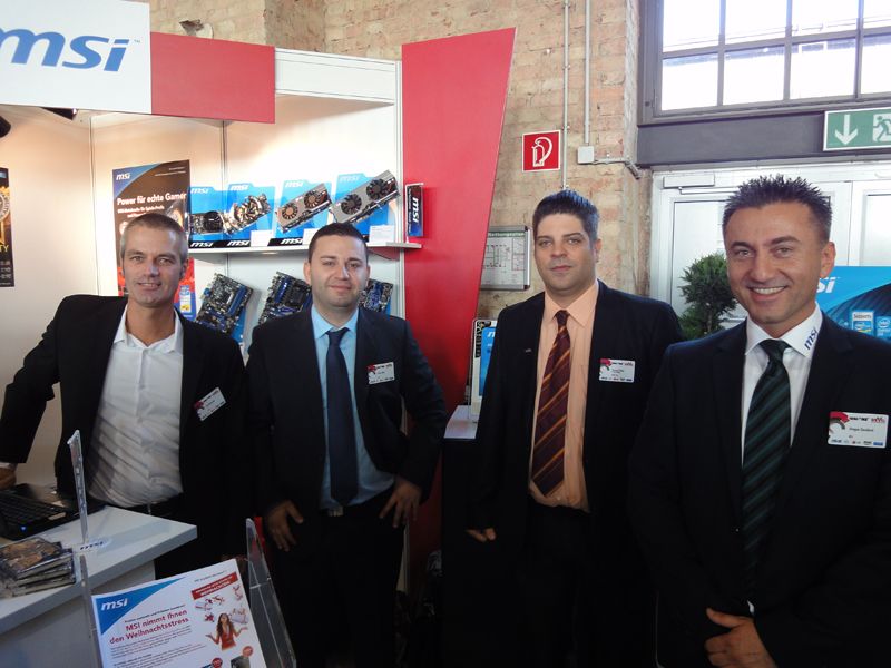 Ein Traum-Team: (v.l.) Dirk Neuneier und Erhan Ilhan, MSI, mit Thomas Tillner, Devil, und Dragan Davidovic, MSI (Archiv: Vogel Business Media)