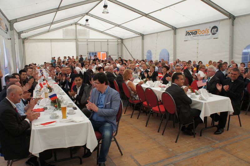 Guests enjoyed company hospitality. (Source: Inovatools)