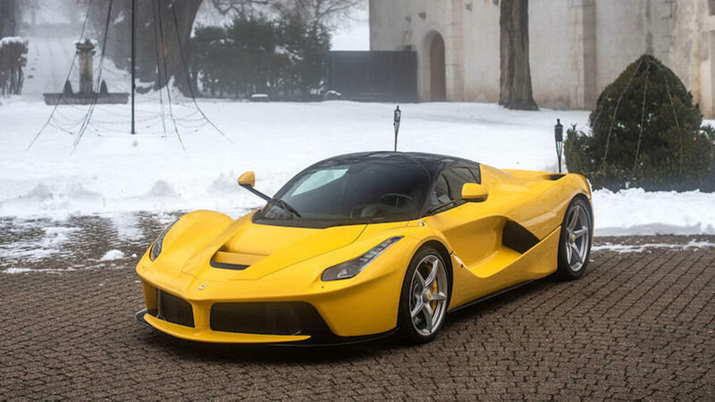 Das Modell La Ferrari Coupé, Baujahr 2014, könnte mit einem Schätzpreis zwischen 2 Millionen und 2,5 Millionen Euro den Spitzenpreis der Versteigerung erzielen. (Autoren-Union Mobilität/Bonhams)