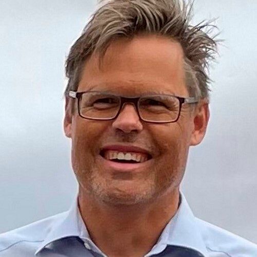Volker Klügl, Managing Director von ipp. Dr. Klügl Projektmanagement: „Dieses Thema, das Regulatory-Wissen als ‚Dschungel‘ für den Anwender zu strukturieren und ihn Software- oder KI-gestützt durch die Aufgaben zu leiten, wird die Herausforderung der nächsten Jahre sein.“ Volker Klügl, Managing Director von ipp. Dr. Klügl Projektmanagement: „Dieses Thema, das Regulatory-Wissen als ‚Dschungel‘ für den Anwender zu strukturieren und ihn Software- oder KI-gestützt durch die Aufgaben zu leiten, wird die Herausforderung der nächsten Jahre sein.“