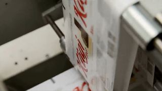 Die Lösung für eine umfassend automatisierte Produktionsplanung ist laut axeed ein effizientes mathematisches Modell, weil auch das Maschinelle Lernen von den Unmengen an Optionen überfordert ist.  (Bild: Kägi)