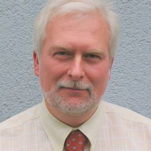 Dipl.-Ing. Bernhard Borngräber, Leiter Technik bei John Crane: „Mit der gezielten Bemusterung der Gleitflächen erreichen wir eine deutliche Verbesserung der hydrodynamischen Schmiereigenschaften im Dichtspalt von Gleitringdichtungen bei gleichzeitig niedrigen Leckagewerten.“