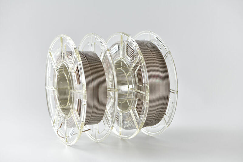 Das Filament für die Fused-Filament-Fabrication-Technologie wird auf Spulen von 250 g bzw. 500 g aufgewickelt, die in üblichen FFF-3D-Druckern für PEEK-Materialien direkt eingesetzt werden können. (Evonik)