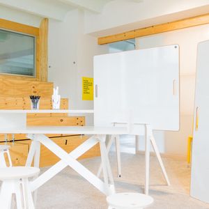 Dem Anspruch nach Flexibilität kommen die Space3000-Whiteboards durch einen konsequenten Ultraleichtbau nach.