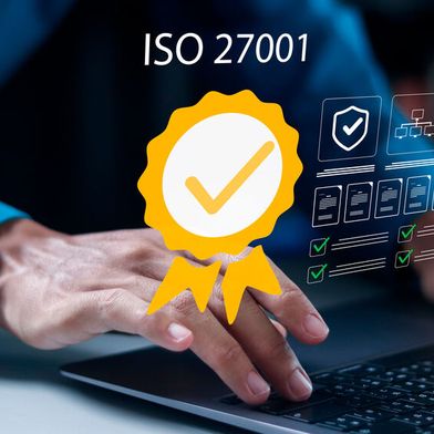 Informationssicherheit ist für KMU eine Grundvoraussetzung, ISO 27001 aber oft eine gefühlte Hürde. Schlanke Alternativen wie CISIS12 bieten einen realistischen Einstieg. (Bild: © Pakin - stock.adobe.com)