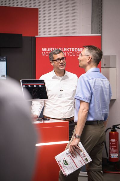 Steckverbinderkongress 2023 Tag 2: Kongress mit Trendthemen von PCF über DC-Steckverbinder, Hybridsteckverbinder, Qualifizierung, Single Pair Ethernet, Hands-on Workshops bis zu 3D-Druck und Konfektionierung. (Bild: Stefan Bausewein)