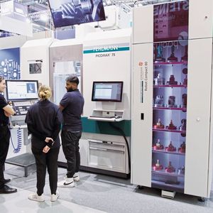 L'automatisation est essentielle pour être hautement productif sur un marché très fortement concurrentiel et c'est un atout indéniable des machines Fehlmann. Ici une Picomax 75 et son magasin de pièces Erowa Robot Compact 80.   (Source :  MSM)