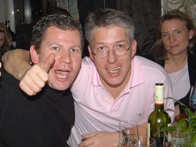 Top, die Party quillt. (Archiv: Vogel Business Media)