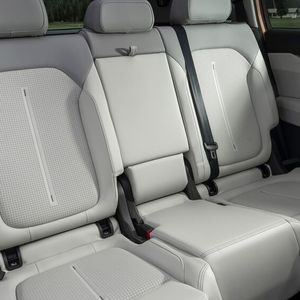 Die zweite Reihe ist längs verschiebbar.(Bild:  Skoda)