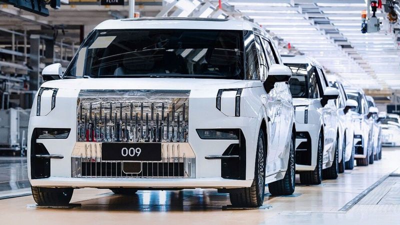 Erst kürzlich ist die Produktion von Zeekrs zweitem Modell 009 angelaufen. (Bild: Zeekr)