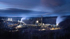 Zellstoffproduktion ist längst mehr als nur die Herstellung eines Rohstoffs für die Papierindustrie - hier entstehen zudem Biostrom, biobasierte Chemikalien und nachhaltige Materialien. Damit die smarte Fabrik der Zukunft funktioniert, braucht sie eine ebenso smarte Dateninfrastruktur. (Bild: © Mercer Rosenthal)