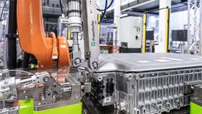 Kreislaufwirtschaft in der Praxis: Automatisierte Anlagen sollen künftig intakte Batteriezellen für die Weiternutzung retten. (Bild: Rainer Betz/Fraunhofer IPA)