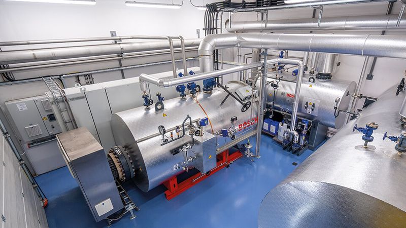 Elektrodampfkessel von Bosch mit Systemausstattung. (Bild: Bosch Industriekessel)