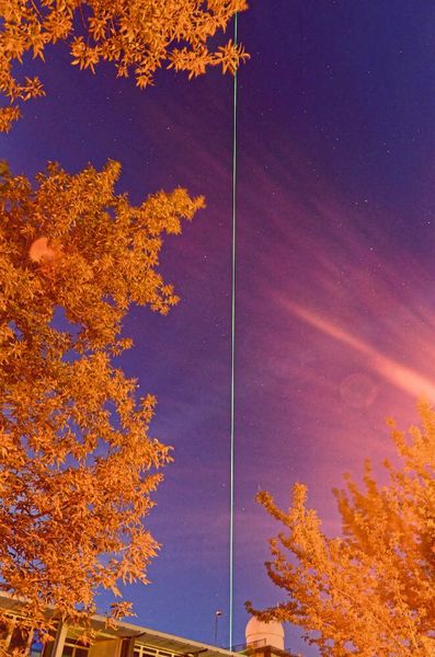 Das Martha-System in Leipzig erhielt im August 2022 einen zusätzlichen Empfangskanal, der die Fluoreszenzrückstreuung messen kann. Von August 2022 bis Oktober 2023 wurden etwa 50 Messungen durchgeführt, die mehr als 250 Stunden an atmosphärischen Fluoreszenzbeobachtungen erbrachten. Die Ergebnisse wurden jetzt veröffentlicht. (Bild: Tilo Arnhold, TROPOS)