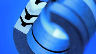 Abb. 1: V-Manschettenpackung: Bei der Auslegung der Dichtung ist zur Erfüllung der Kriterien neben der Bauform die Auswahl eines geeigneten Werkstoffes entscheidend.  (Bild: Elring Klinger)