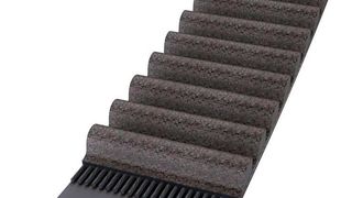 Er gilt als einer der Goliaths in der Welt der Gummizahnriemen: Mit dem Synchroforce Carbon hat das Technologieunternehmen Contitech einen speziellen Hochleistungszahnriemen mit einem Zugstrang aus einer Mischung aus Glas und Carbon im Materialmix entwickelt. (Continental)