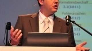 ZDK-Referent Marco Hilger zeigte live, wie eine Online-Prüfung abläuft. (Archiv: Vogel Business Media)