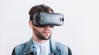 VR-Anwendungen können etwa dabei helfen, komplizierte Wartungsarbeiten zu trainieren.  (gemeinfrei)