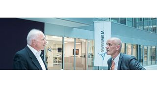 Swissmem-Präsident Hans Hess gab dem SMM im Rahmen der Jahreshauptausgabe ein Exklusivinterview zum Thema Innovationen und zur Zukunft des Industrie­standorts Schweiz. Im Bild rechts Matthias Böhm, Chefredaktor SMM. (Thomas Entzeroth)