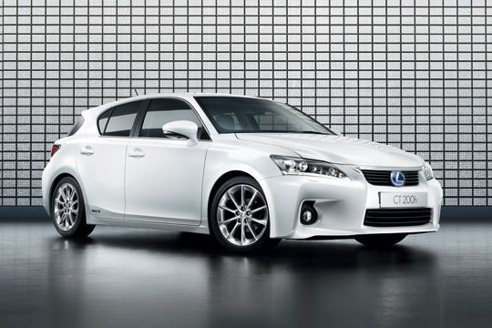 Der viertürige Lexus der Kompaktklasse hat eine Länge von 4,32 m. (Archiv: Vogel Business Media)